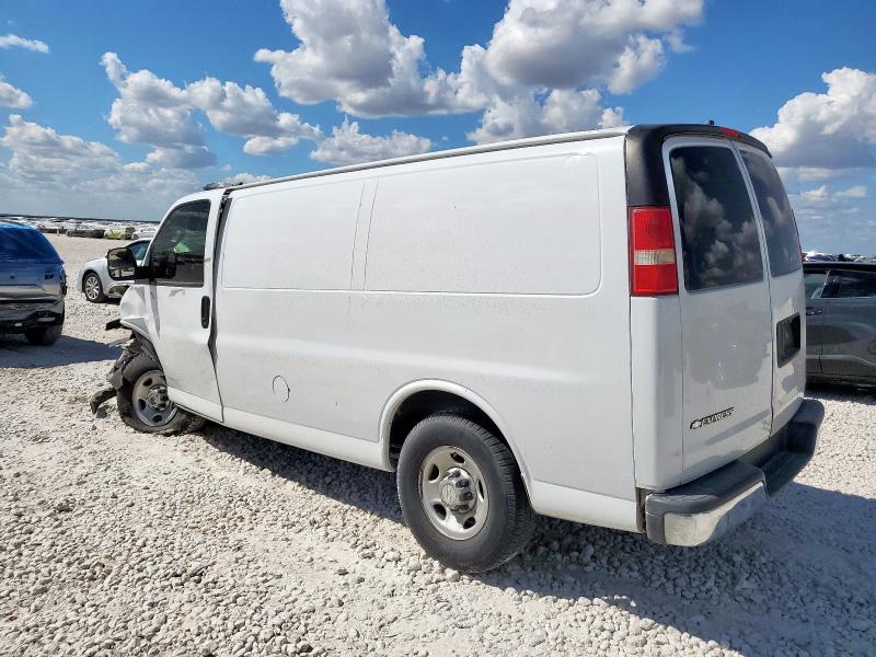 1GCWGAFG4J1211343 - 2018 CHEVROLET EXPRESS G2 白色 照片 2