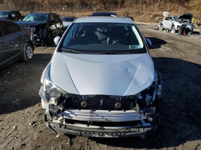 JTDKARFUXJ3060453 - 2018 TOYOTA PRIUS SILVER photo 5