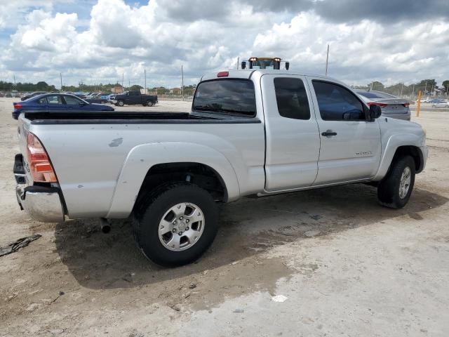 5TETU62NX5Z004562 - 2005 TOYOTA TACOMA PRERUNNER ACCESS CAB SILVER photo 3