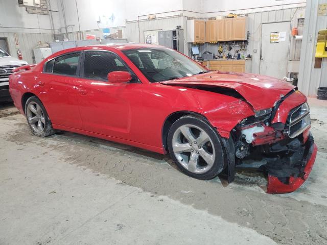2C3CDXHG0DH734784 - 2013 DODGE CHARGER SXT RED photo 4