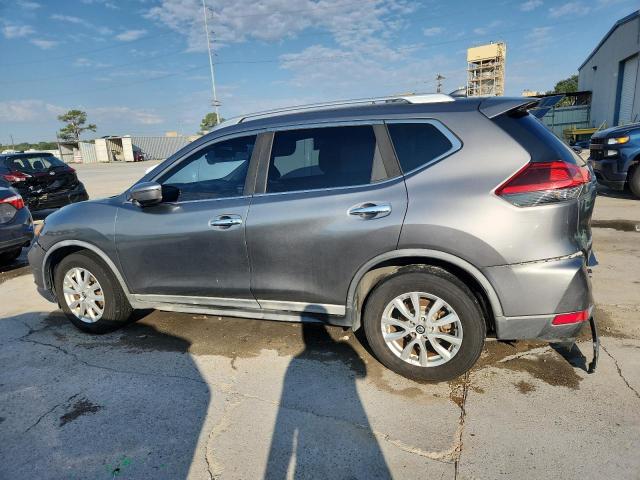 KNMAT2MT1JP589094 - 2018 NISSAN ROGUE S ვერცხლისფერი ფოტო 2