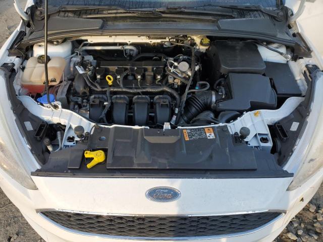 1FADP3F28GL365855 - 2016 FORD FOCUS SE WHITE photo 11