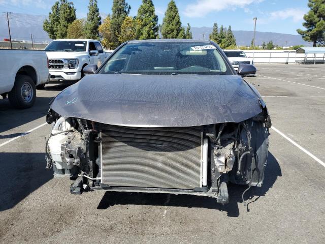 4T1F31AK2MU557574 - 2021 TOYOTA CAMRY XLE ნაცრისფერი ფოტო 5