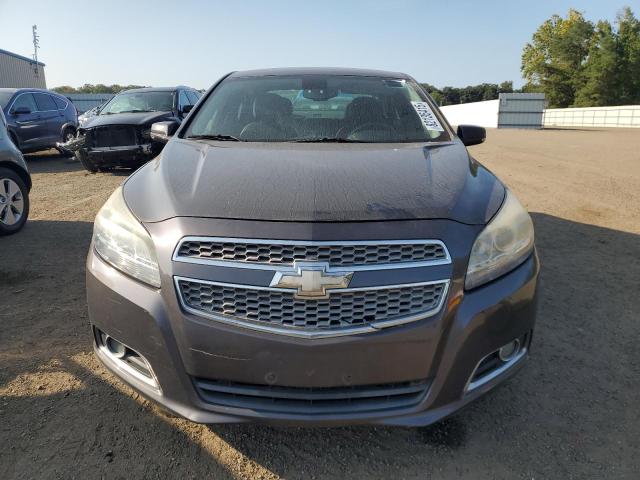 1G11H5SA2DF328614 - 2013 CHEVROLET MALIBU LTZ Grau Foto 5