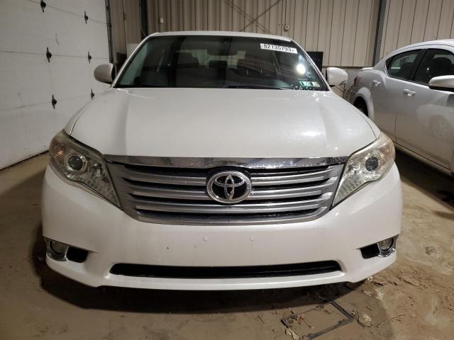 4T1BK3DBXBU372856 - 2011 TOYOTA AVALON BASE 白色 照片 5