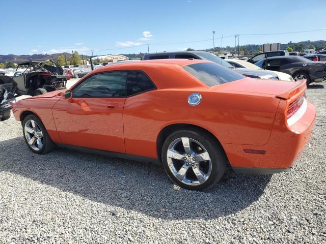 2B3LJ54T89H549550 - 2009 DODGE CHALLENGER R/T ORANGE photo 2