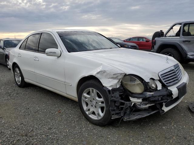 WDBUF82J34X165573 - 2004 MERCEDES-BENZ E 320 4MATIC WHITE photo 4