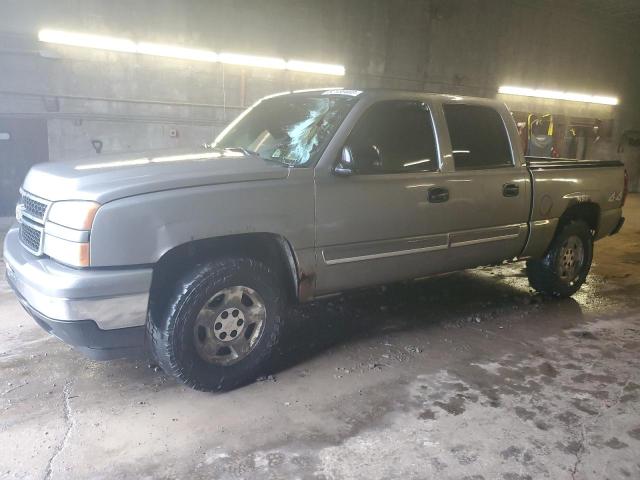 2GCEK13Z371115061 - 2007 CHEVROLET SILVERADO K1500 CLASSIC CREW CAB SILVER photo 1