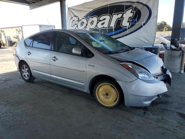 JTDKB20U477612205 - 2007 TOYOTA PRIUS SILVER photo 4