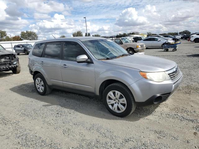 JF2SH6AC3AH761428 - 2010 SUBARU FORESTER 2.5X GRAY photo 4