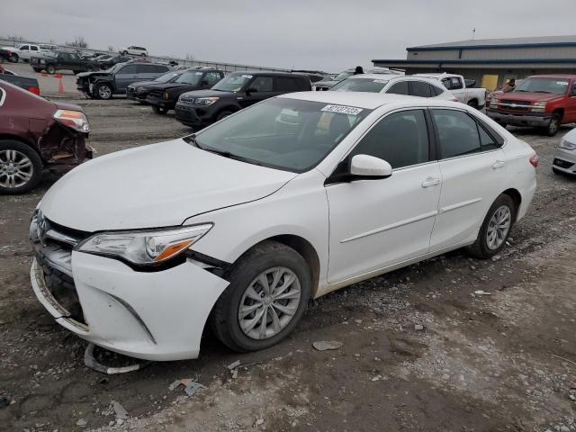 4T1BF1FK6HU744613 - 2017 TOYOTA CAMRY LE WHITE photo 1