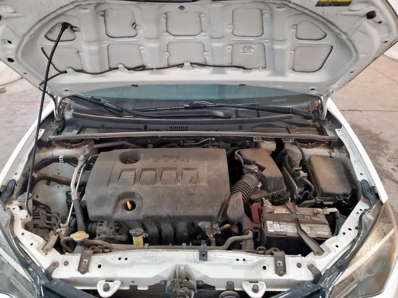 5YFBURHE2HP633134 - 2017 TOYOTA COROLLA L 白色 照片 11