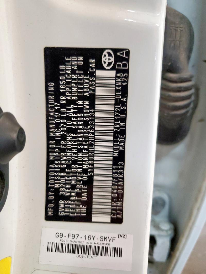 5YFBURHE2HP633134 - 2017 TOYOTA COROLLA L 白色 照片 12