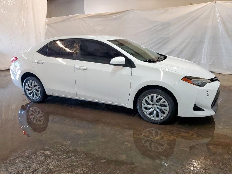 5YFBURHE2HP633134 - 2017 TOYOTA COROLLA L 白色 照片 4