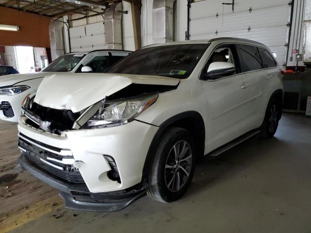 2017 TOYOTA HIGHLANDER SE, 