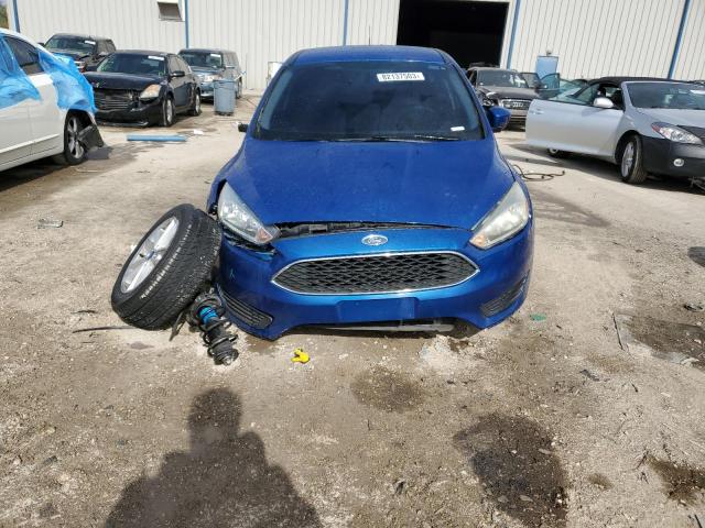 1FADP3K27JL234915 - 2018 FORD FOCUS SE BLUE photo 5