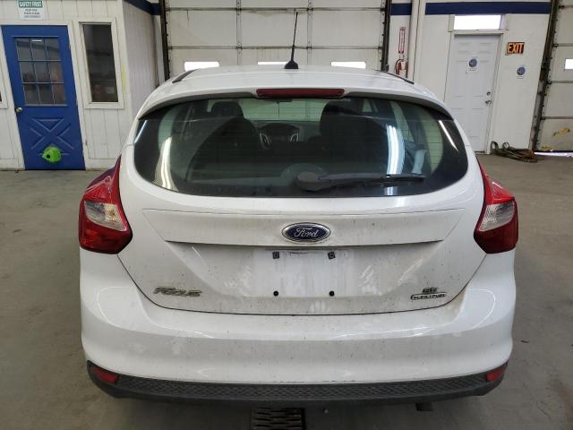 1FADP3K28EL131427 - 2014 FORD FOCUS SE WHITE photo 6