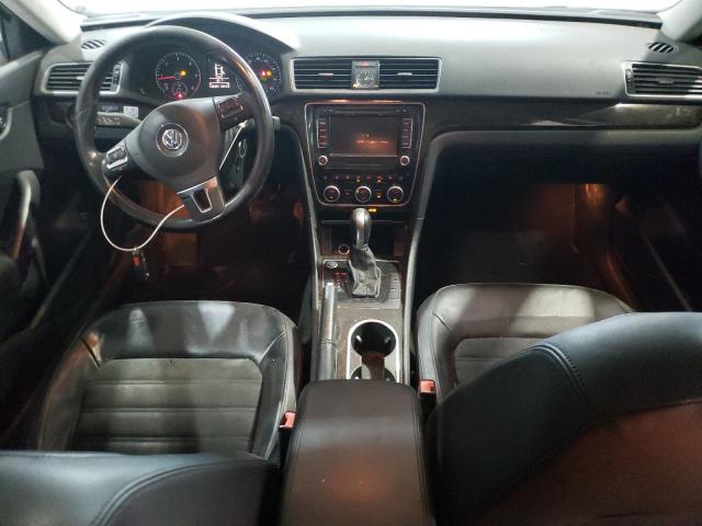 1VWCV7A39FC054045 - 2015 VOLKSWAGEN PASSAT SEL Silber Foto 8