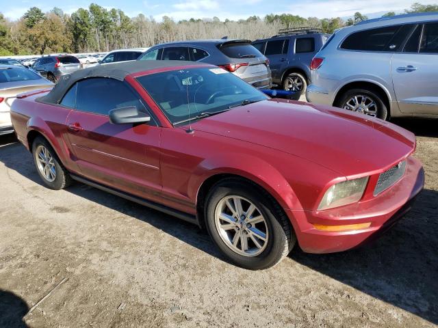 1ZVFT84NX75245324 - 2007 FORD MUSTANG RED photo 4