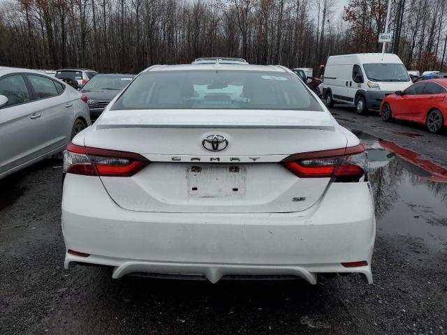 4T1G11AK4MU534002 - 2021 TOYOTA CAMRY SE WHITE photo 6