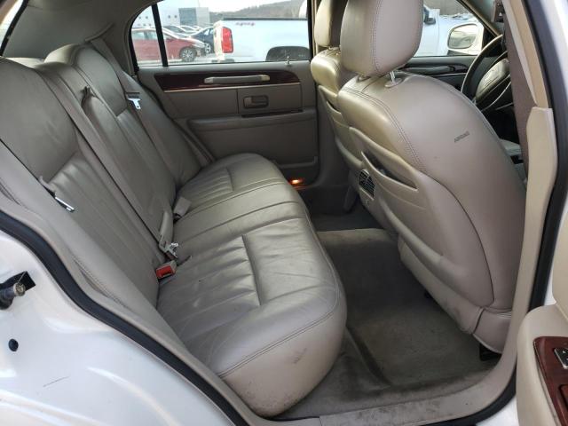 1LNHM81W13Y647825 - 2003 LINCOLN TOWN CAR EXECUTIVE WHITE photo 10