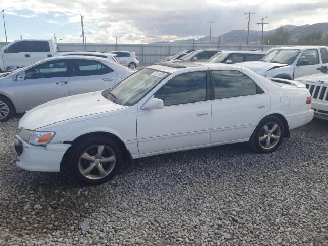 2000 TOYOTA CAMRY LE, 