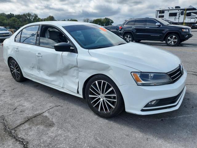 3VWD17AJ6GM267369 - 2016 VOLKSWAGEN JETTA SPORT 白色 照片 4