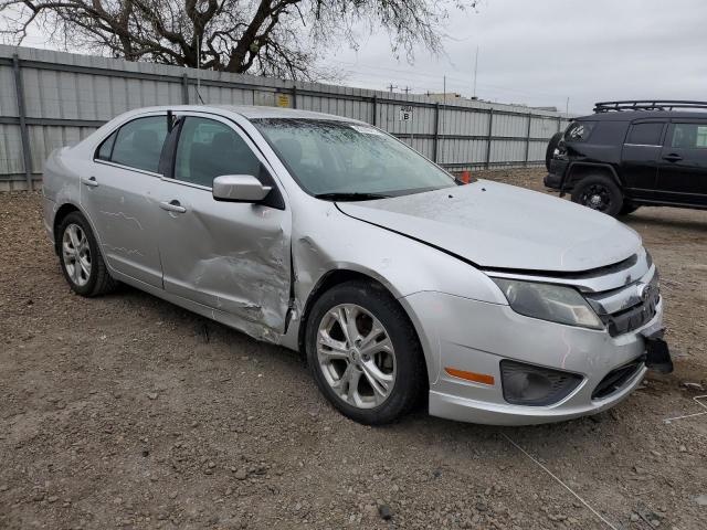 3FAHP0HA5CR329234 - 2012 FORD FUSION SE SILVER photo 4