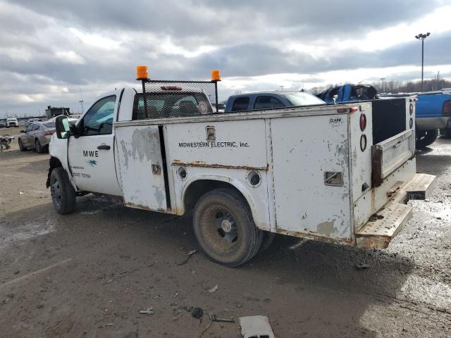 1GBJC74K39E100579 - 2009 CHEVROLET SILVERADO C3500 WHITE photo 2