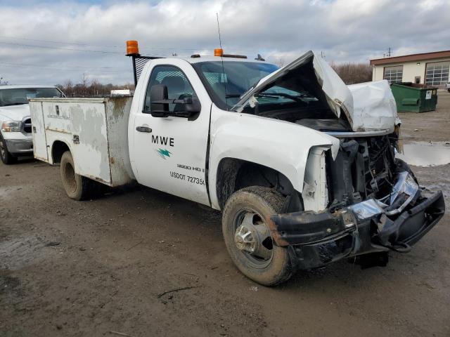 1GBJC74K39E100579 - 2009 CHEVROLET SILVERADO C3500 WHITE photo 4