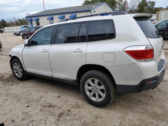 5TDZK3EH6CS063896 - 2012 TOYOTA HIGHLANDER BASE WHITE photo 2