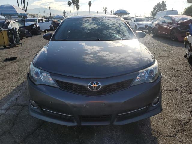 4T1BF1FK4CU115408 - 2012 TOYOTA CAMRY BASE ნაცრისფერი ფოტო 5