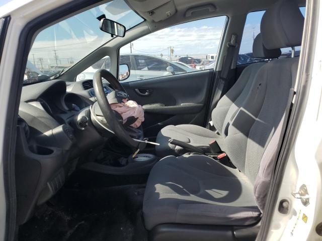 JHMGE8H27AC011788 - 2010 HONDA FIT WHITE photo 7