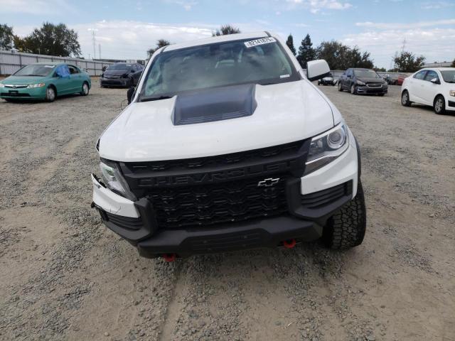 1GCGTEEN8N1151953 - 2022 CHEVROLET COLORADO ZR2 WHITE photo 5