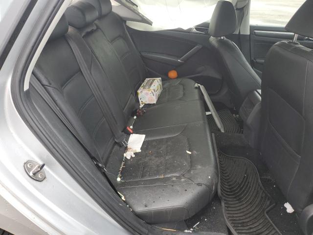 1VWDT7A30HC044999 - 2017 VOLKSWAGEN PASSAT R-LINE Серебристый фото 10