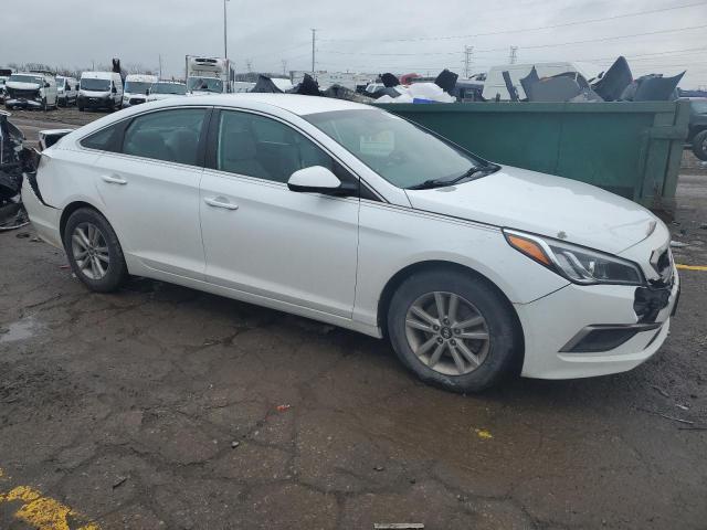 5NPE24AF2GH314966 - 2016 HYUNDAI SONATA SE WHITE photo 4