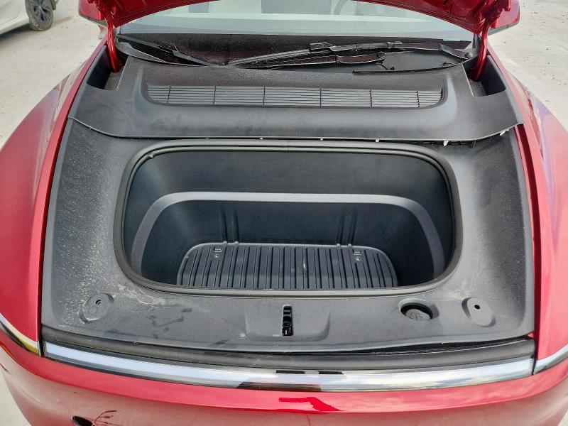 7SAYGDEE1TA440597 - 2026 TESLA MODEL Y RED photo 11