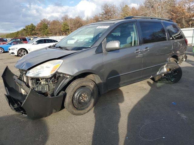 5TDZA22C85S362539 - 2005 TOYOTA SIENNA XLE GRAY photo 1