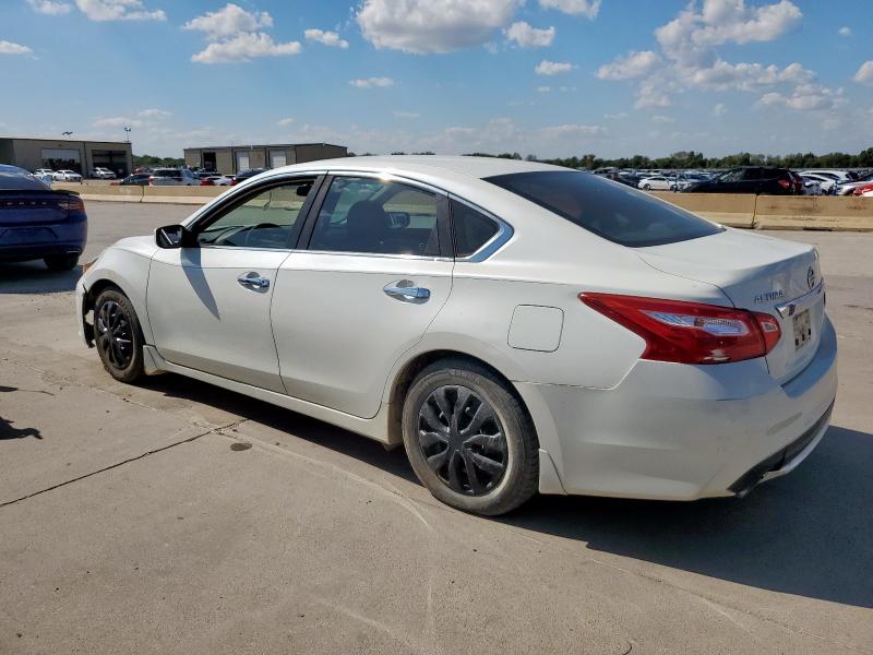 1N4AL3AP8HC110500 - 2017 NISS ALTIMA 2.5 WHITE photo 2