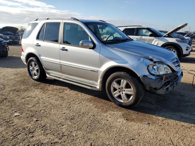4JGAB57E65A549616 - 2005 MERCEDES-BENZ ML 350 SILVER photo 4
