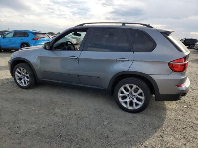 5UXZV4C56BL401060 - 2011 BMW X5 XDRIVE35I CHARCOAL photo 2