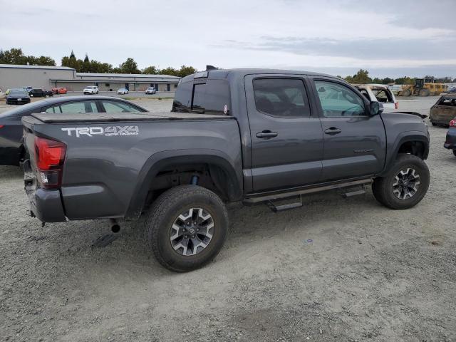 3TMCZ5ANXJM171203 - 2018 TOYOTA TACOMA DOUBLE CAB ნაცრისფერი ფოტო 3