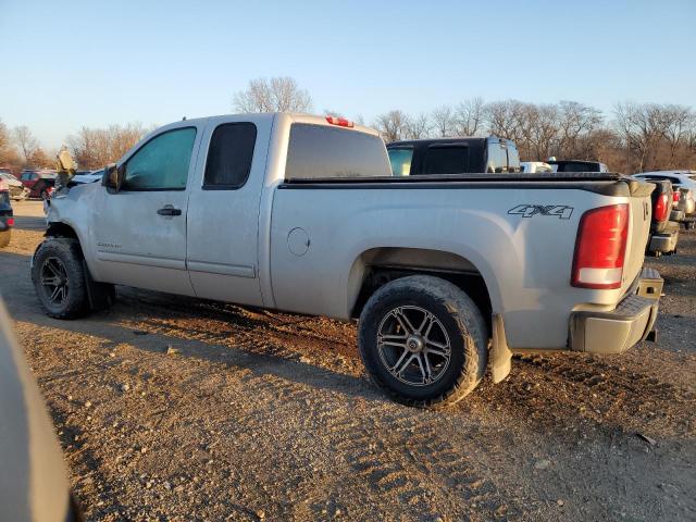 1GTSKVE38AZ237500 - 2010 GMC SIERRA K1500 SLE SILVER photo 2