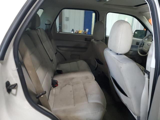 1FMCU9DG4BKA66941 - 2011 FORD ESCAPE XLT WHITE photo 11