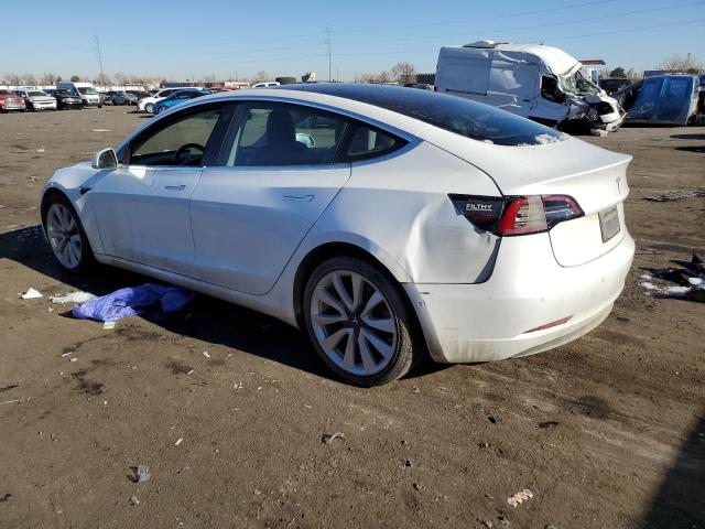 5YJ3E1EB8JF185724 - 2018 TESLA MODEL 3 WHITE photo 2