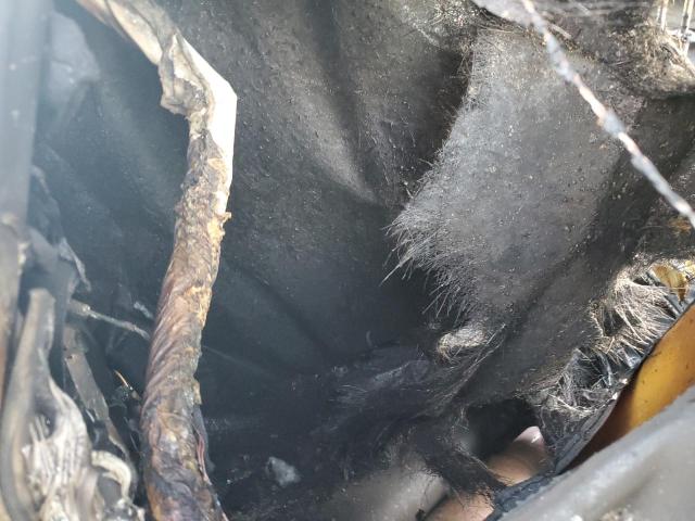 WMWMF3C55ATZ62400 - 2010 MINI COOPER WHITE photo 10