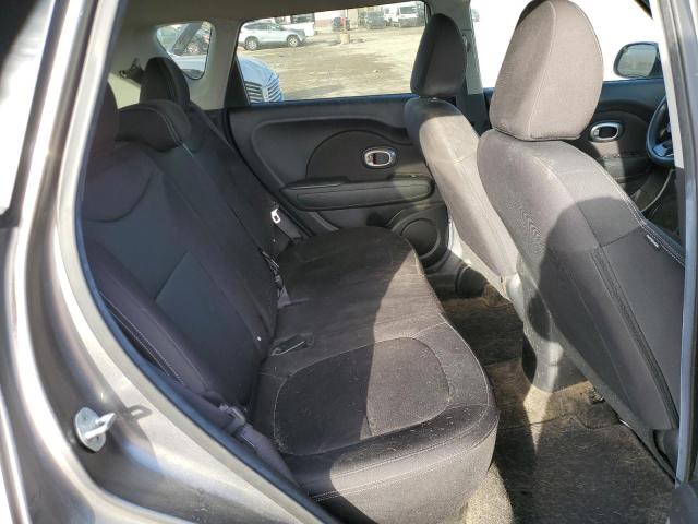 KNDJN2A20F7184213 - 2015 KIA SOUL GRAY photo 10