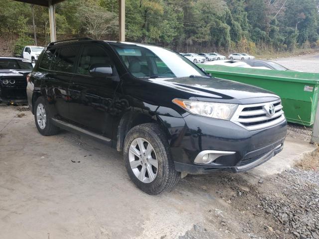 5TDZK3EH9DS135952 - 2013 TOYOTA HIGHLANDER BASE Черный фото 4