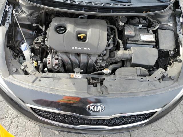 3KPFL4A72HE138064 - 2017 KIA FORTE LX BLACK photo 11