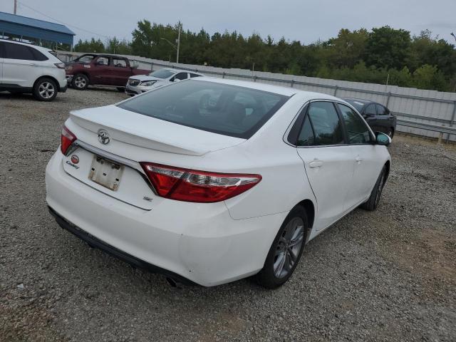 4T1BF1FK2HU390279 - 2017 TOYOTA CAMRY LE WHITE photo 3